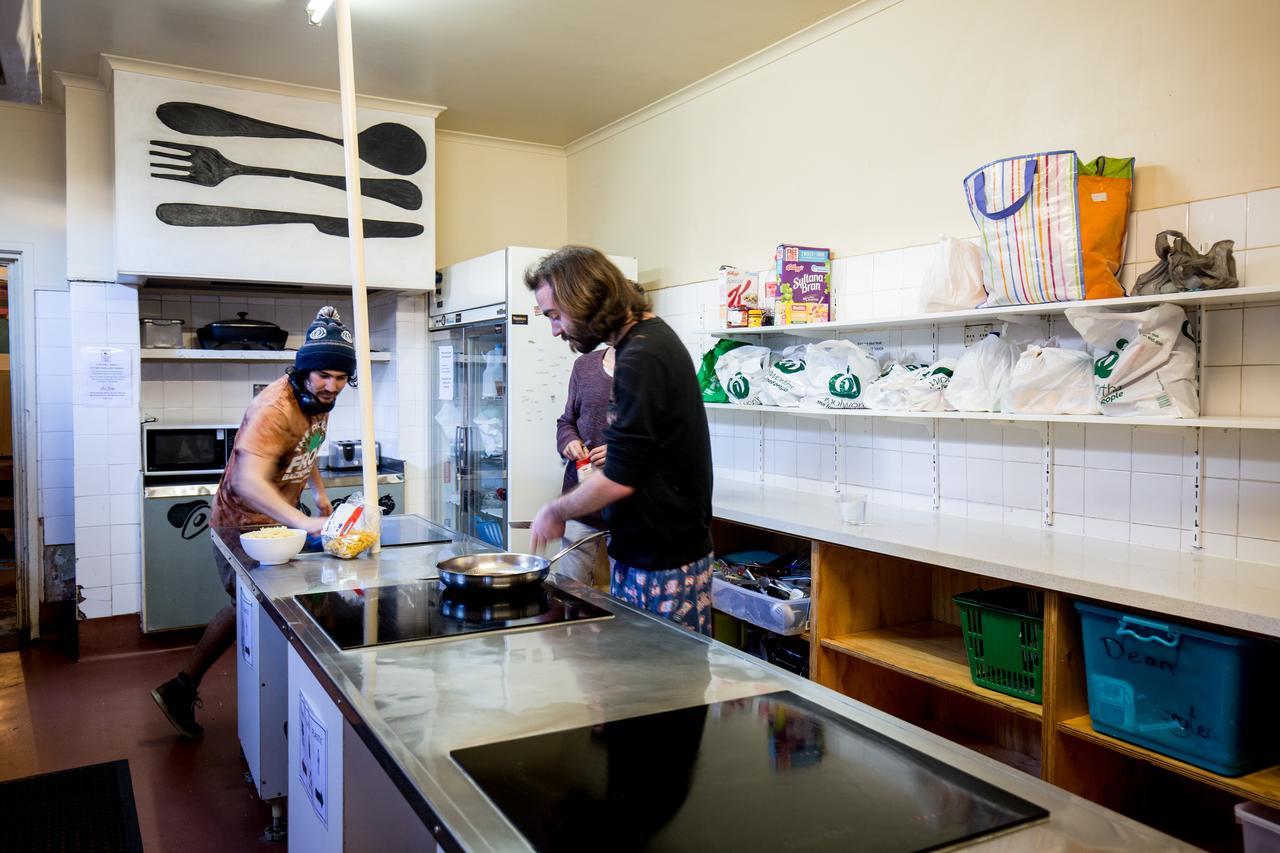 The Pickled Frog Hostel Hobart Bagian luar foto