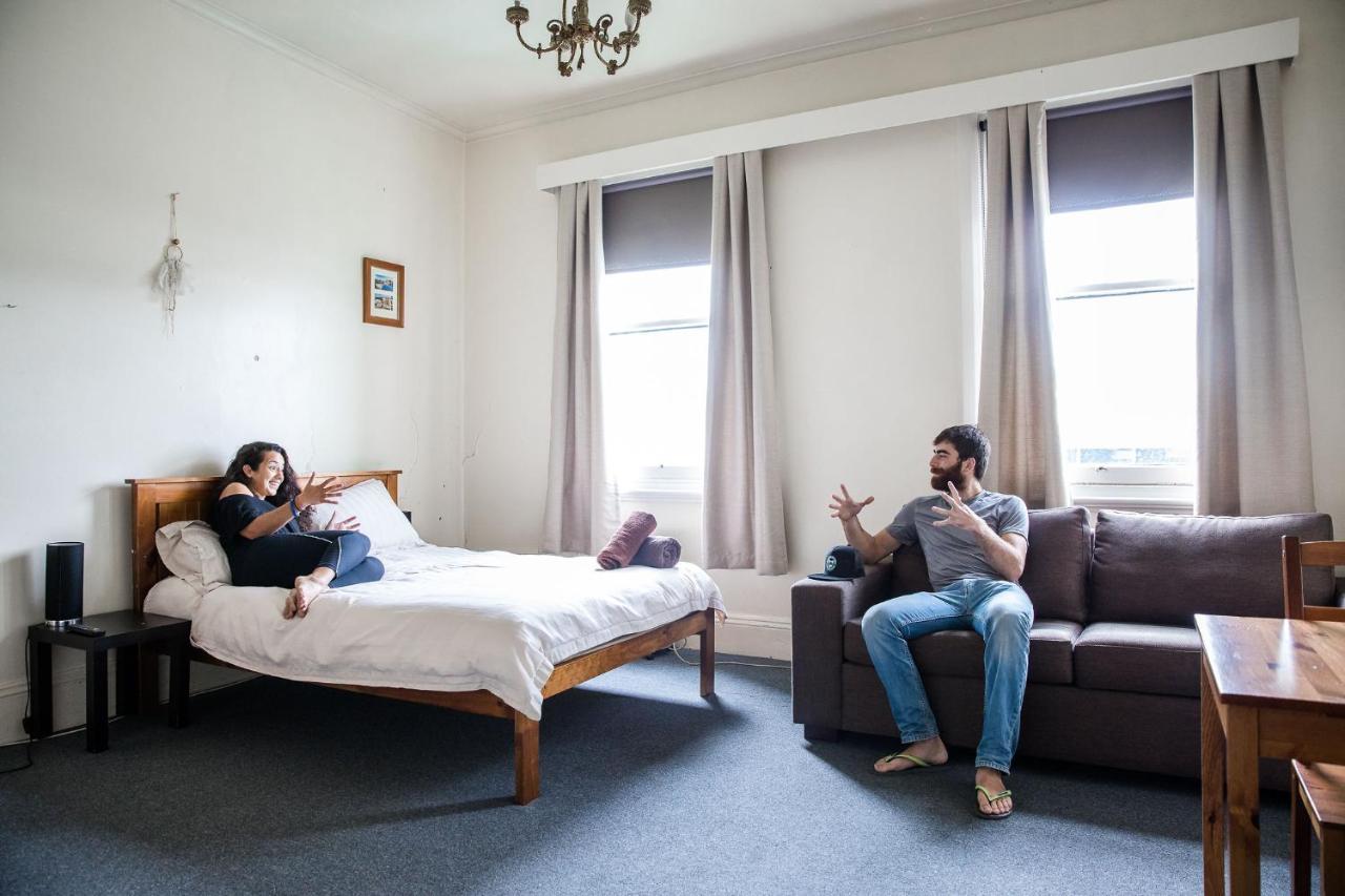 The Pickled Frog Hostel Hobart Bagian luar foto