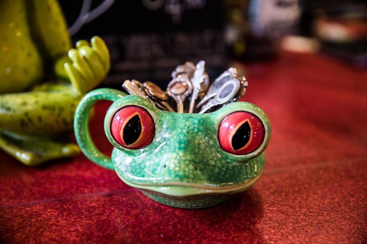 The Pickled Frog Hostel Hobart Bagian luar foto